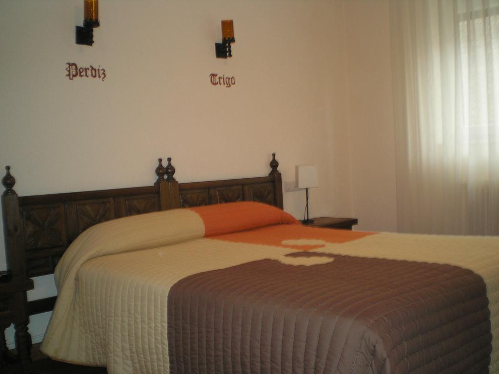 Tierra De Campos Hotell Osorno Rum bild